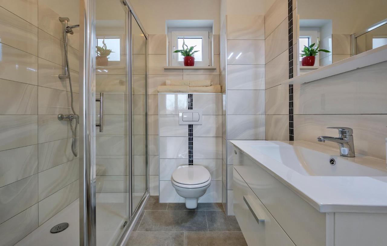 2 Bedroom Apartment Peroj فاجانا المظهر الخارجي الصورة