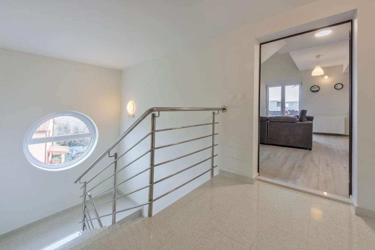 2 Bedroom Apartment Peroj فاجانا المظهر الخارجي الصورة